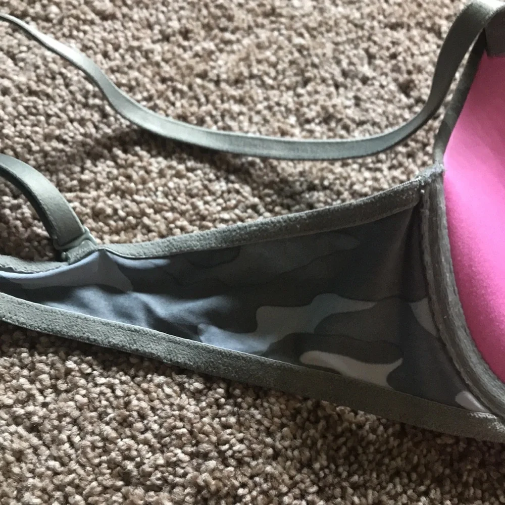 Pink bra - Picture 5 of 5